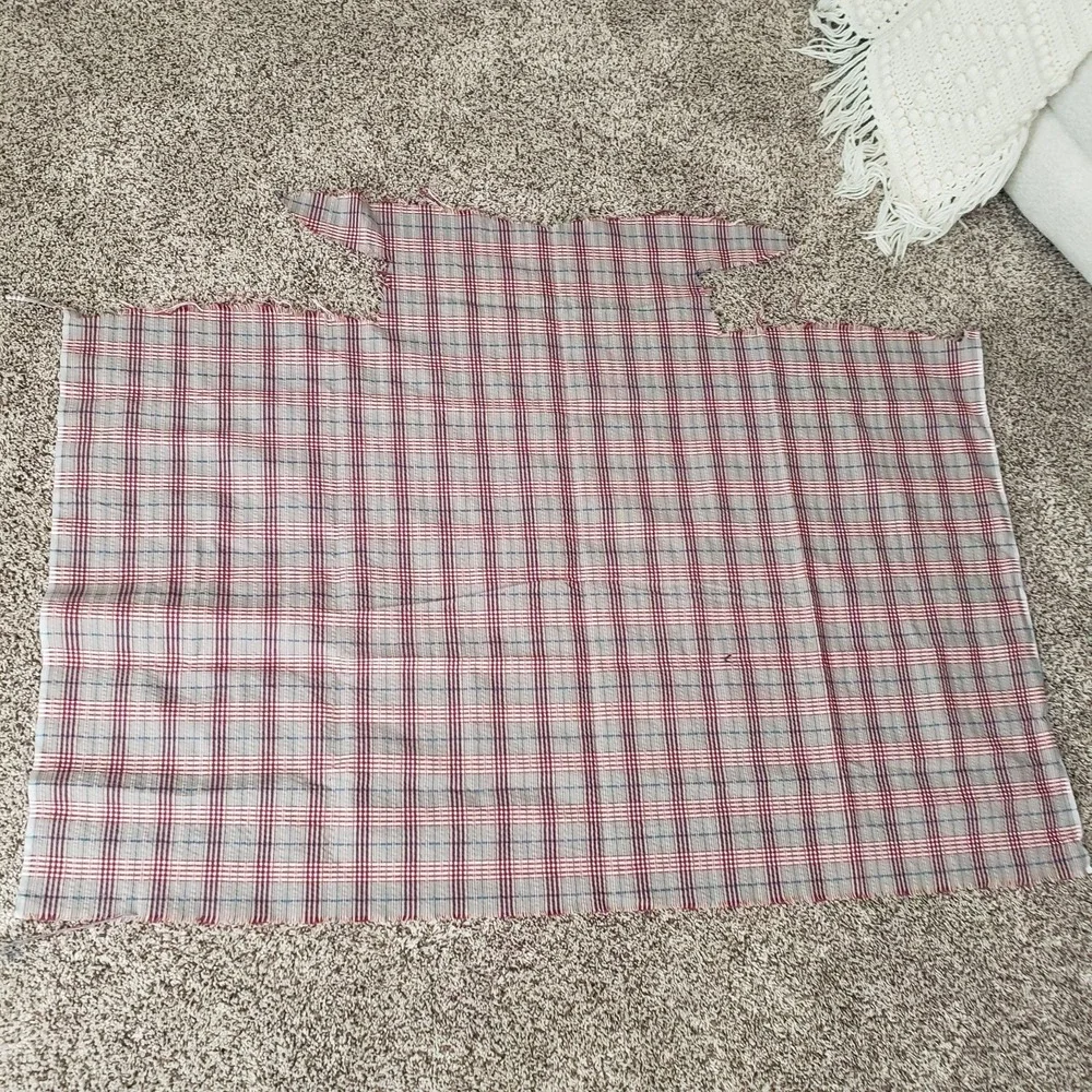 Vintage 1950s 1960s Grey Maroon Plaid Seer Sucker Fabric #92